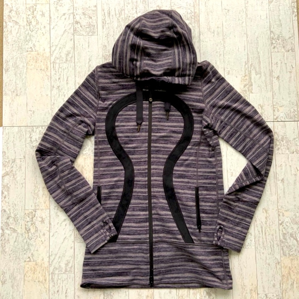 🍋 LULULEMON Gray & Black Zip-Up Hooded Stride Jacket